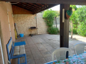 HOLIDAYLAND 233 T3 MEZZANINE 7 couchages climatisé NARBONNE PLAGE